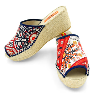 SECRETS Cream Modern Wedge Espadrilles