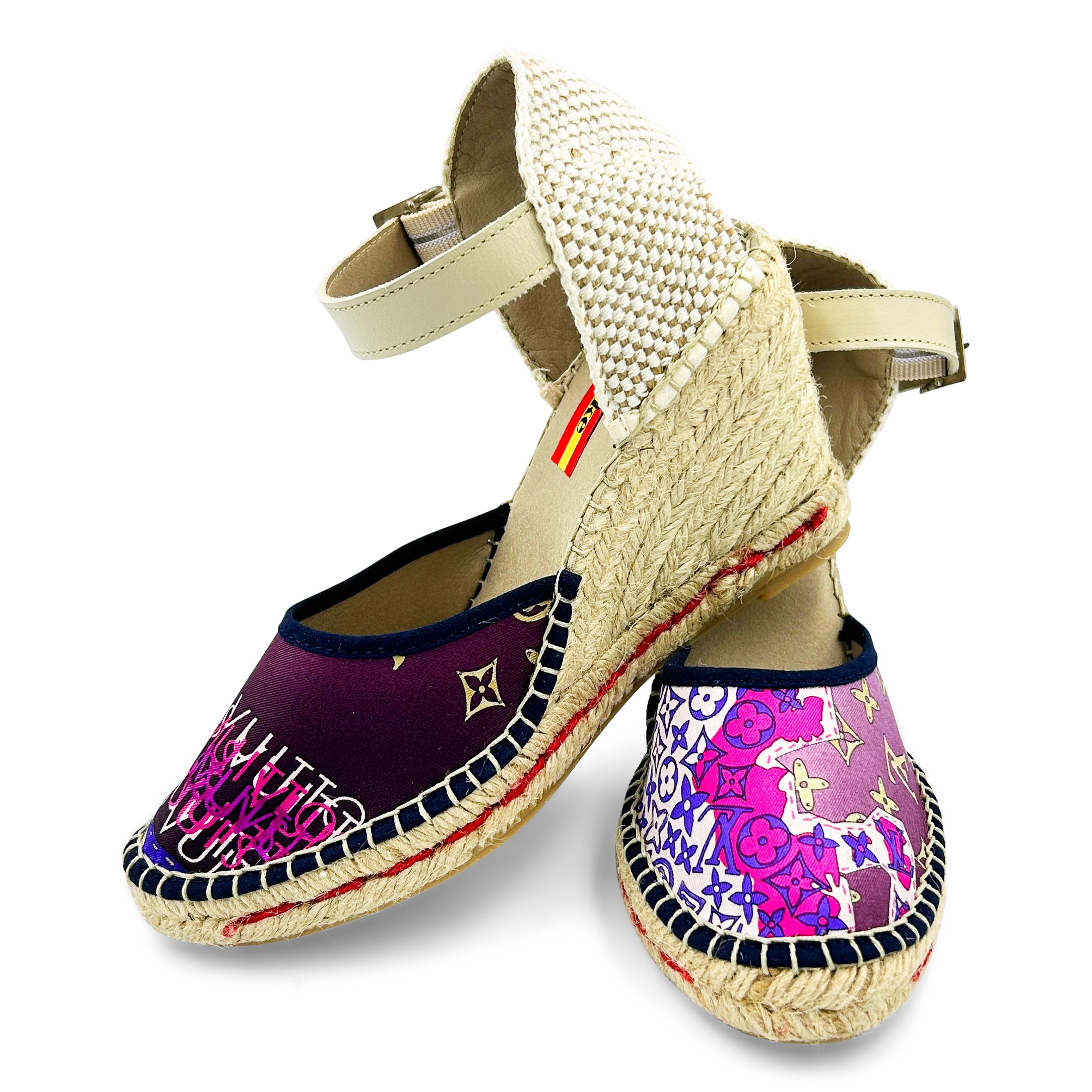 RODER Brown Buckle Wedges