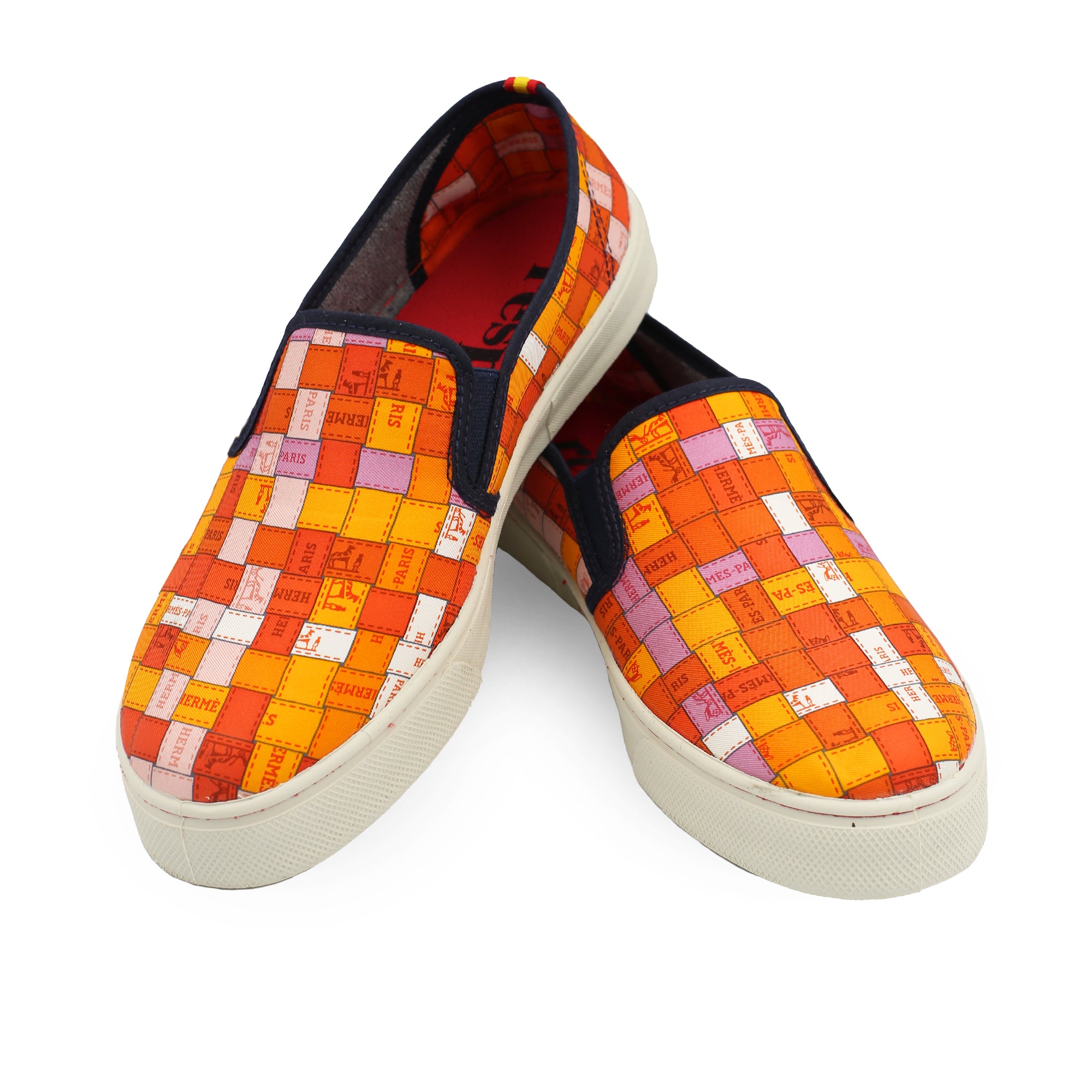 CARRE Orange Sneaker
